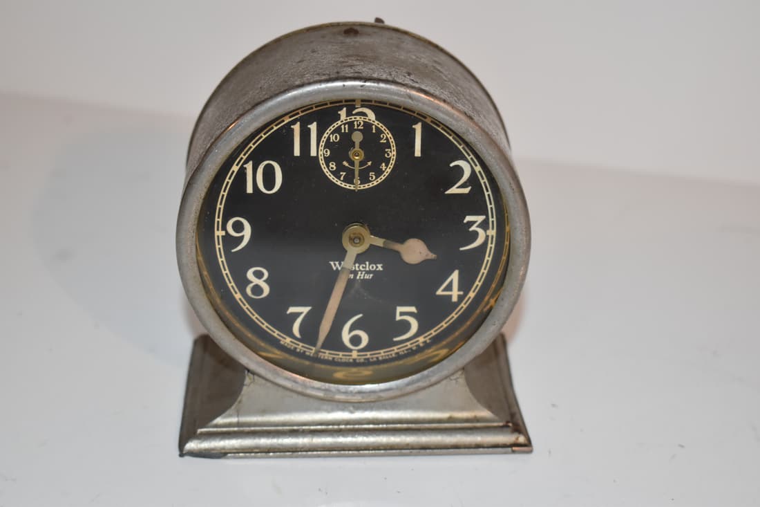 Rare Antique Westclox Ben Hur Alarm Clock Circa 1927: Rare Antique Westclox Ben Hur Alarm Clock Circa 1927 Please view all photos as they are part of the description and condition of this Item, Feel free to contact me with questions or picture requests! 