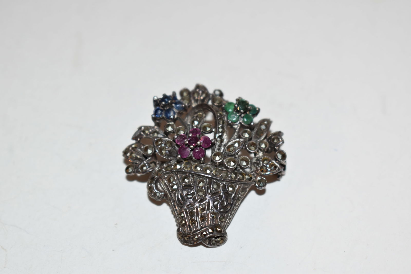 925 Sterling Silver Vintage Real Multi-Color Gemstone Ornate Pin Brooch (1 of 3)