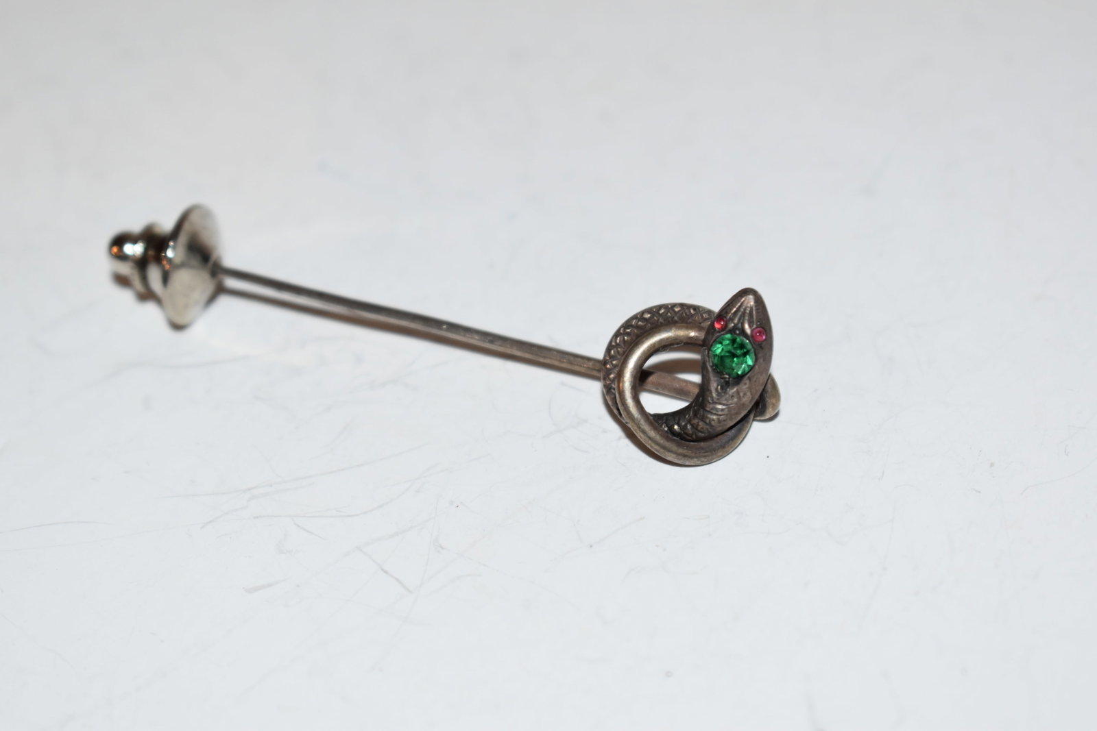 Vintage Sterling Silver Snake Pin: Vintage Sterling Silver Snake Pin Please view all photos as they are part of the description and condition of this Item, Feel free to contact me with questions or picture requests! Used Item AS IS