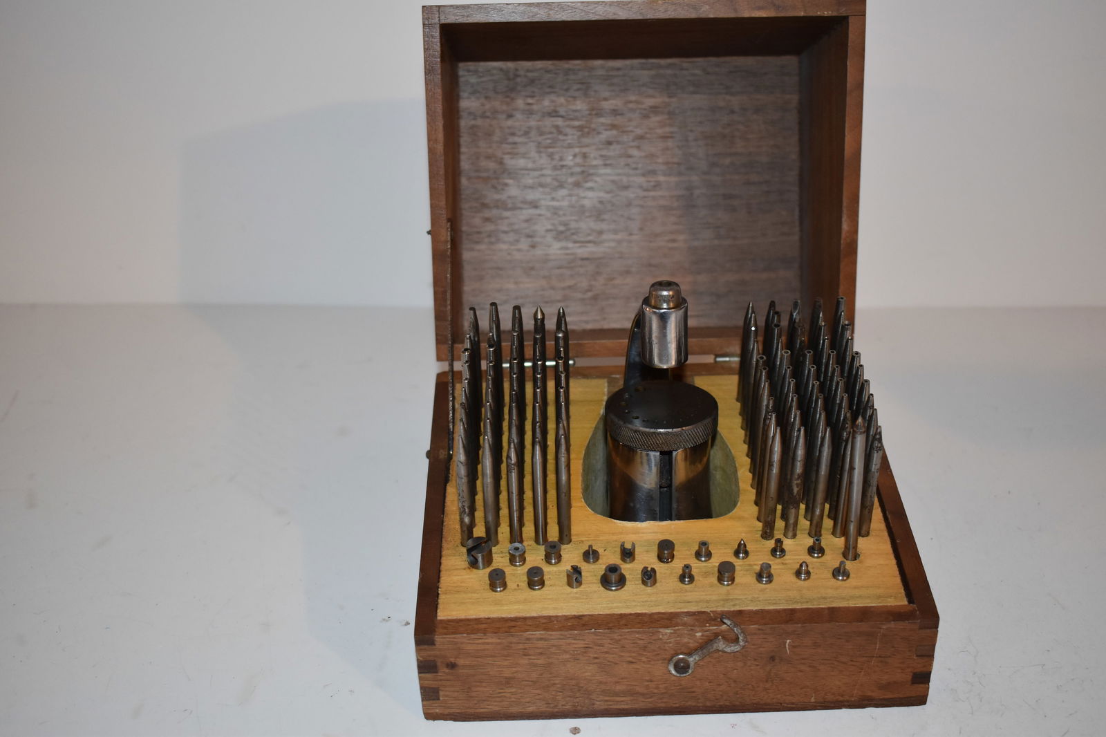 Vintage 122pc GF USA Watch Staking tool Early set Nice box (1 of 7)