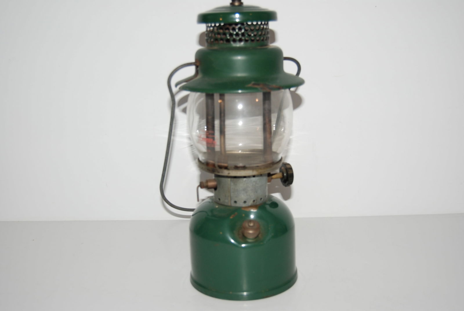 Vintage Coleman 242 C Sunshine of the night Single mantel lantern (1 of 5)