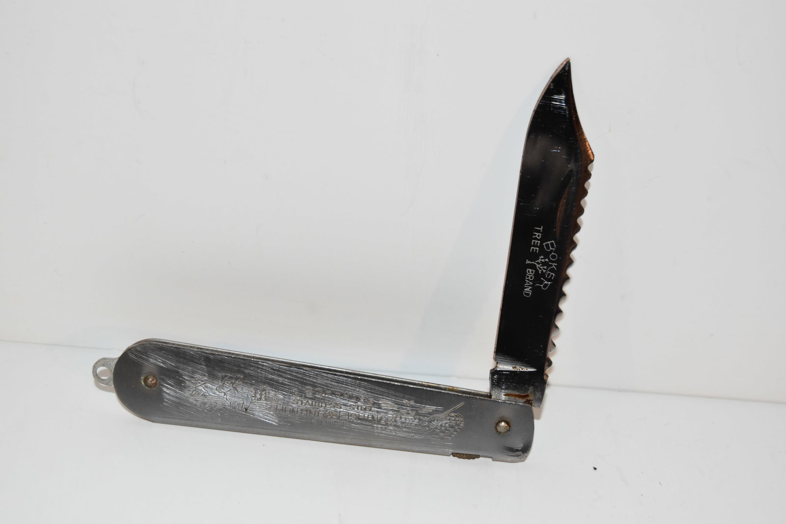 Vintage 1929-56 G. Schrade's Boker Tree Brand Stainless Hunting & Fishing Knife: Vintage 1929-56 G. Schrade's Boker Tree Brand Stainless Hunting & Fishing Knife Please view all photos as they are part of the description and condition of this Item, Feel free to contact me with ques