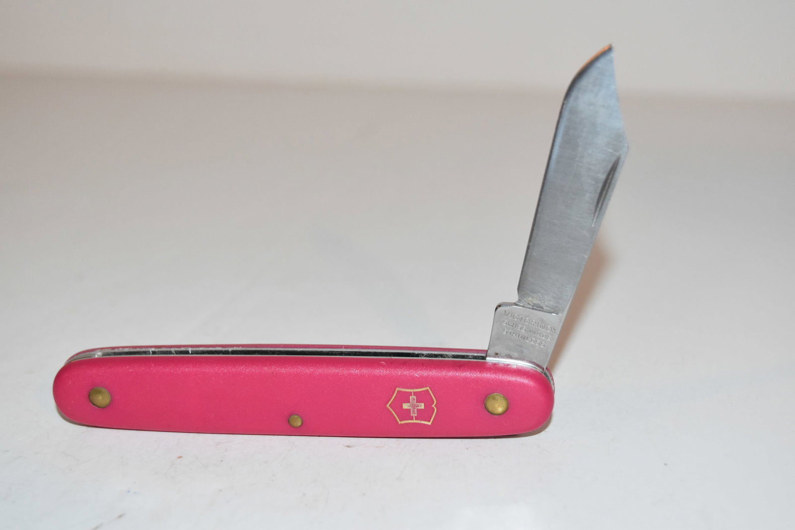 Vintage Victorinox Switzerland Stainless Rostfrei Single Curved Blade Knife (1 of 4)