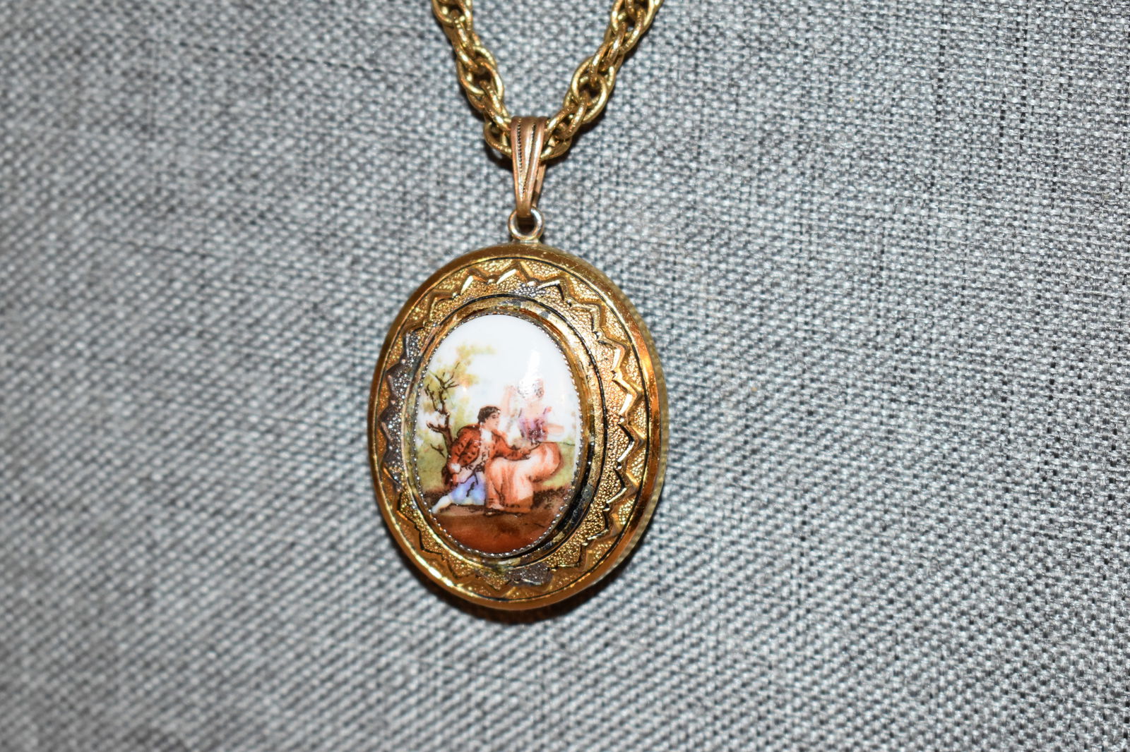 Vintage Hand Painted Porcelain Brooch Pin necklace locket 24" (1 of 5)