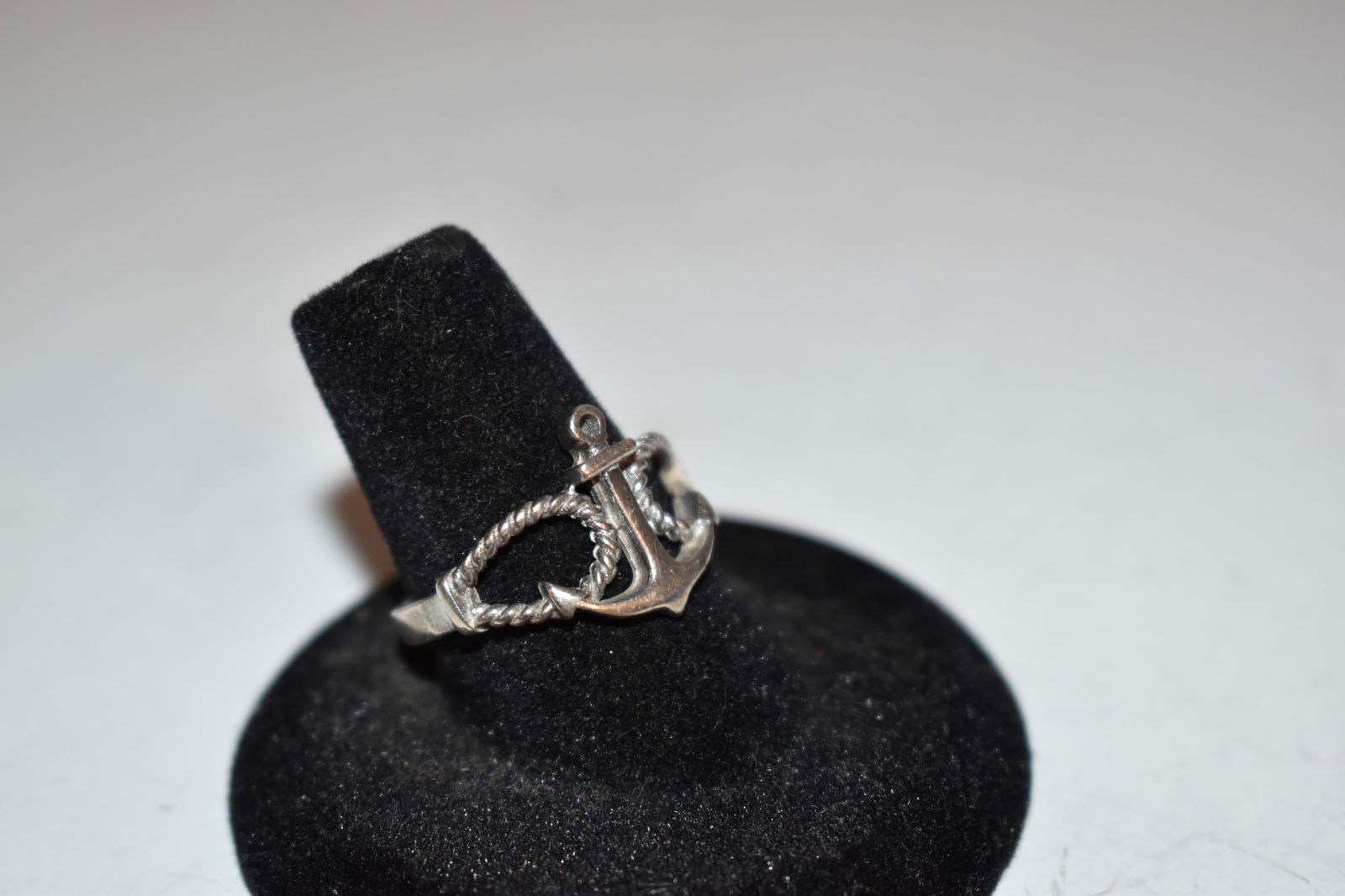 Vintage Sterling Silver anchor sailors Ring Size 9 (1 of 4)