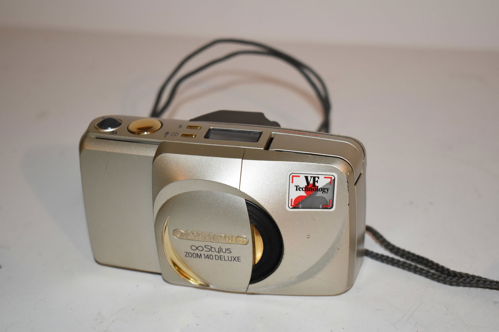 Olympus Stylus Zoom 140 Deluxe 35mm Film Camera Point & Shoot (1 of 6)