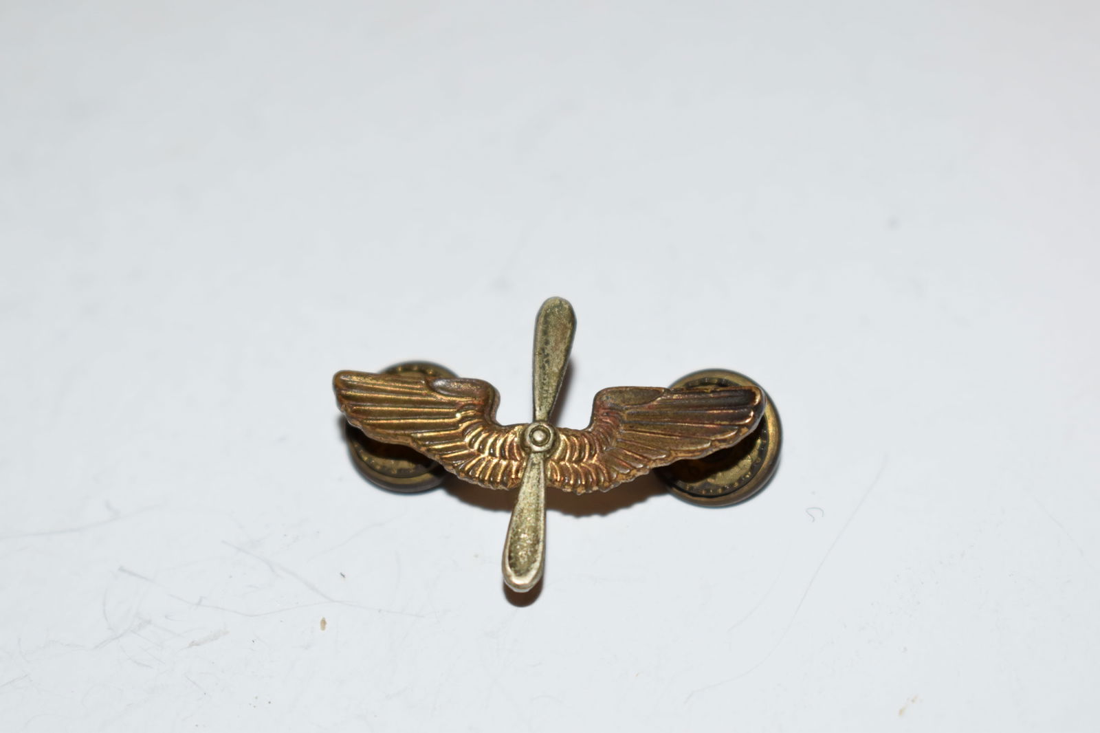 World War II USA Airforce Officer Pilot Cadet Wings And Propeller Pin (1 of 3)