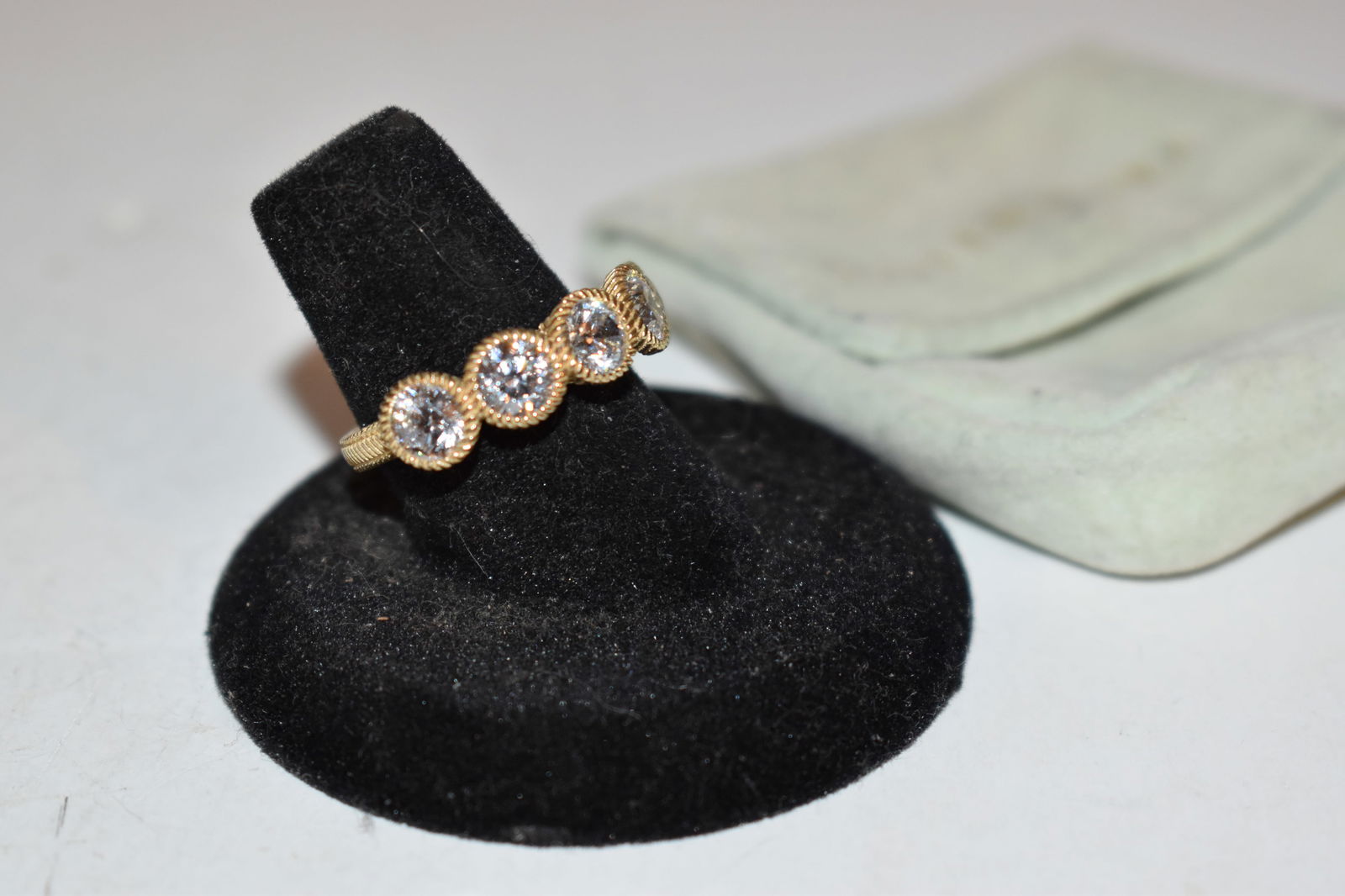 Judith Ripka Ring Sterling Vermeil CZ Five Stone Sz 7 (1 of 6)