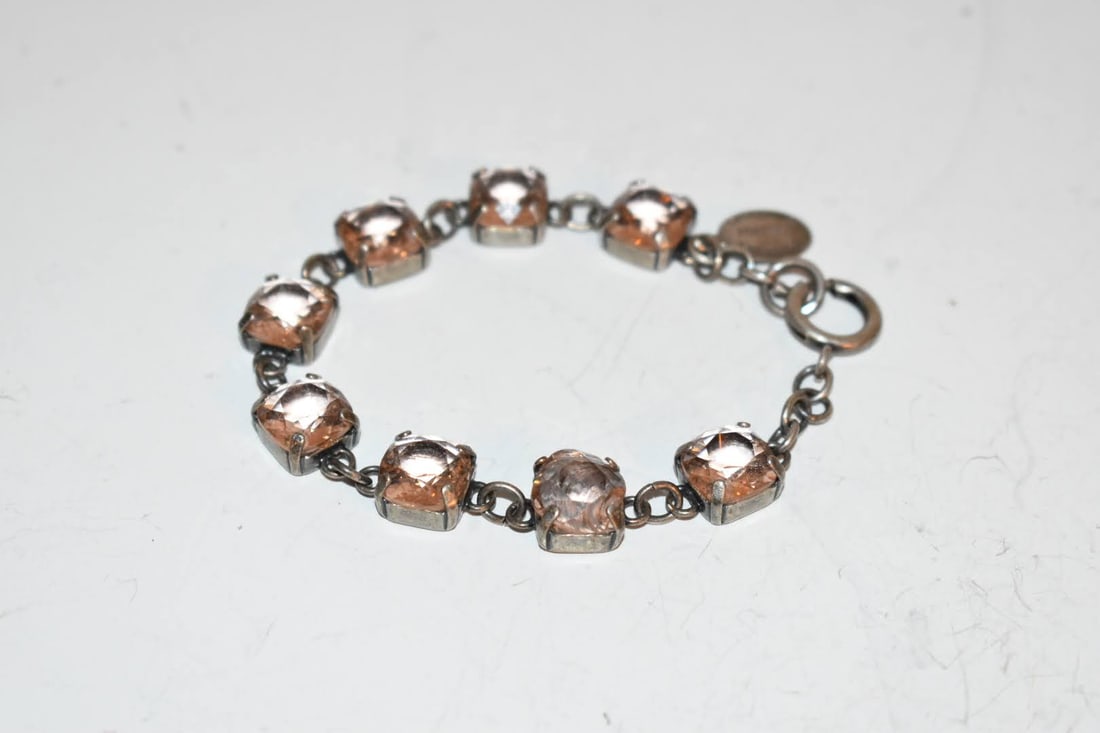 Catherine Popesco Bracelet Swarovski Crystal La Vie Parisienne France 7": Catherine Popesco Bracelet Swarovski Crystal La Vie Parisienne France 7" Please view all photos as they are part of the description and condition of this Item, Feel free to contact me with questions o
