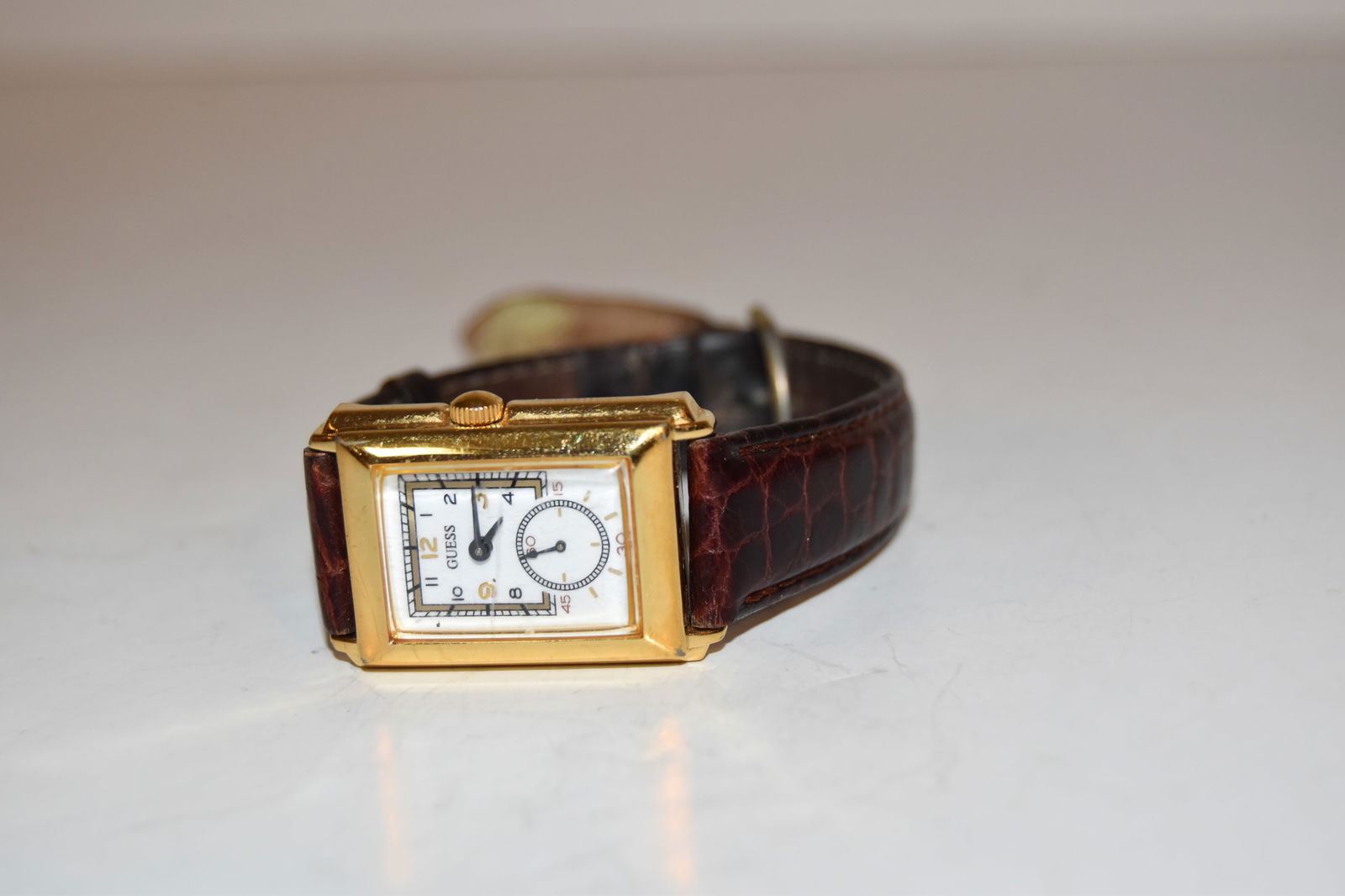 Vintage Guess Watch Women Gold Tone 1986 Brown Leather Band White Dial Working (1 of 5)