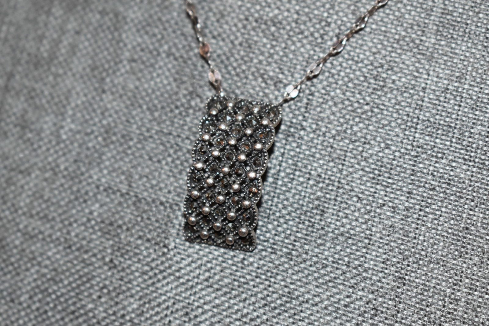 Vintage Sterling Silver marcasite pendant Necklace 19": Vintage Sterling Silver marcasite pendant Necklace 19" Please view all photos as they are part of the description and condition of this Item, Feel free to contact me with questions or picture requests