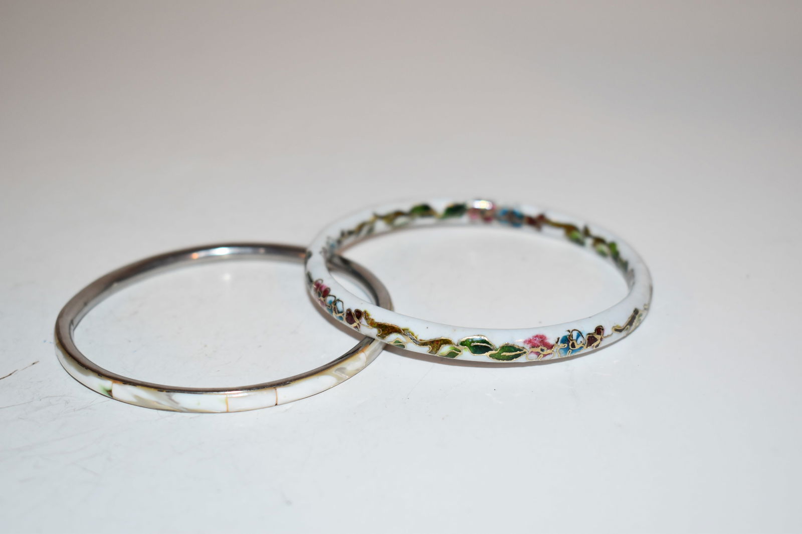 lot of two Vintage Bracelets (1 of 3)