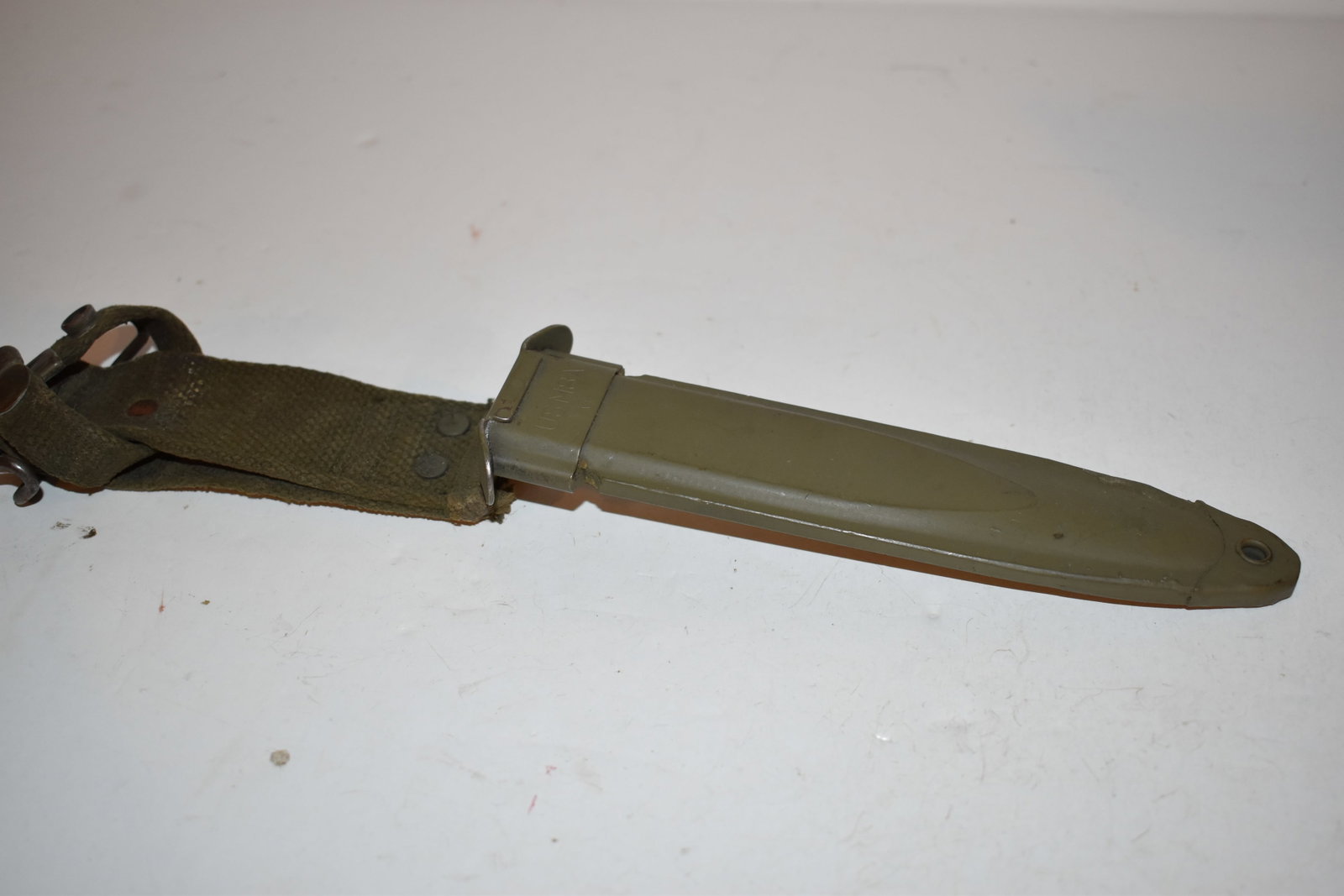 Vietnam War era U.S. Army M8A1 Scabbard: Vietnam War era U.S. Army M8A1 Scabbard Please view all photos as they are part of the description and condition of this Item, Feel free to contact me with questions or picture requests! Used Item AS 