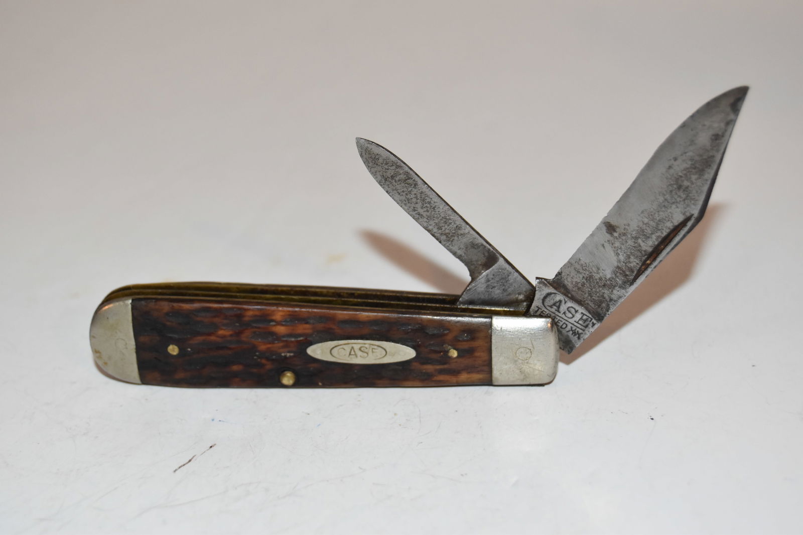 Vintage CASE Tested XX Brown 2 Blade Pocket Knife (1 of 3)