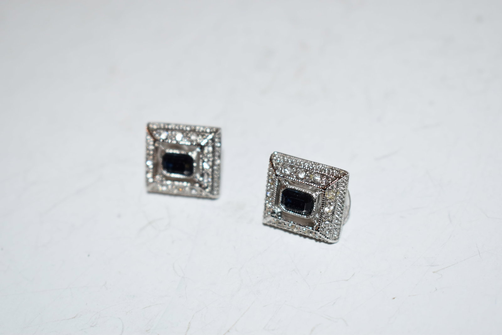 Vintage pierced rhinestone Earrings: Vintage pierced rhinestone Earrings Please view all photos as they are part of the description and condition of this Item, Feel free to contact me with questions or picture requests! Used Item AS IS