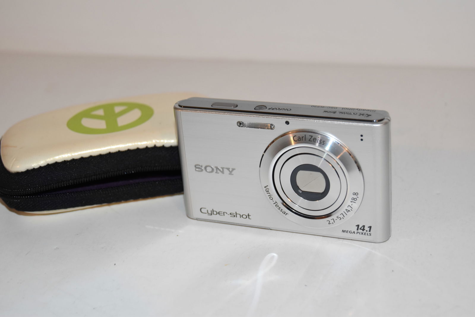 Sony Cyber-shot DSC-W330 14.1MP Digital Camera - Silver works great!!! (1 of 5)