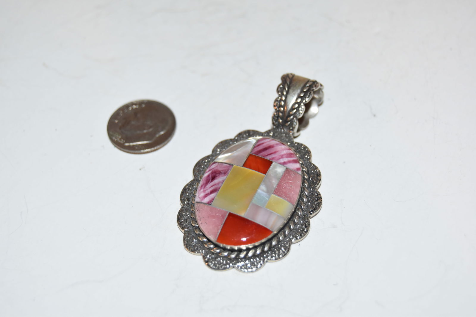 Vintage Carolyn Pollack Relios 925 Sterling Silver Inlaid Shell Ornate Pendant (1 of 3)