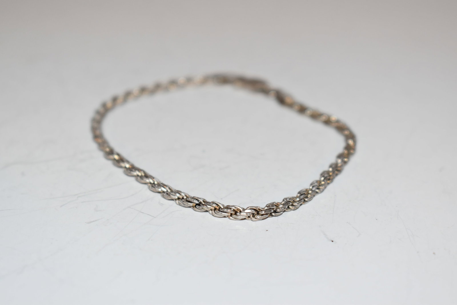 Vintage Sterling Silver italy rope Bracelet 7": Vintage Sterling Silver italy rope Bracelet 7" Please view all photos as they are part of the description and condition of this Item, Feel free to contact me with questions or picture requests! Used I