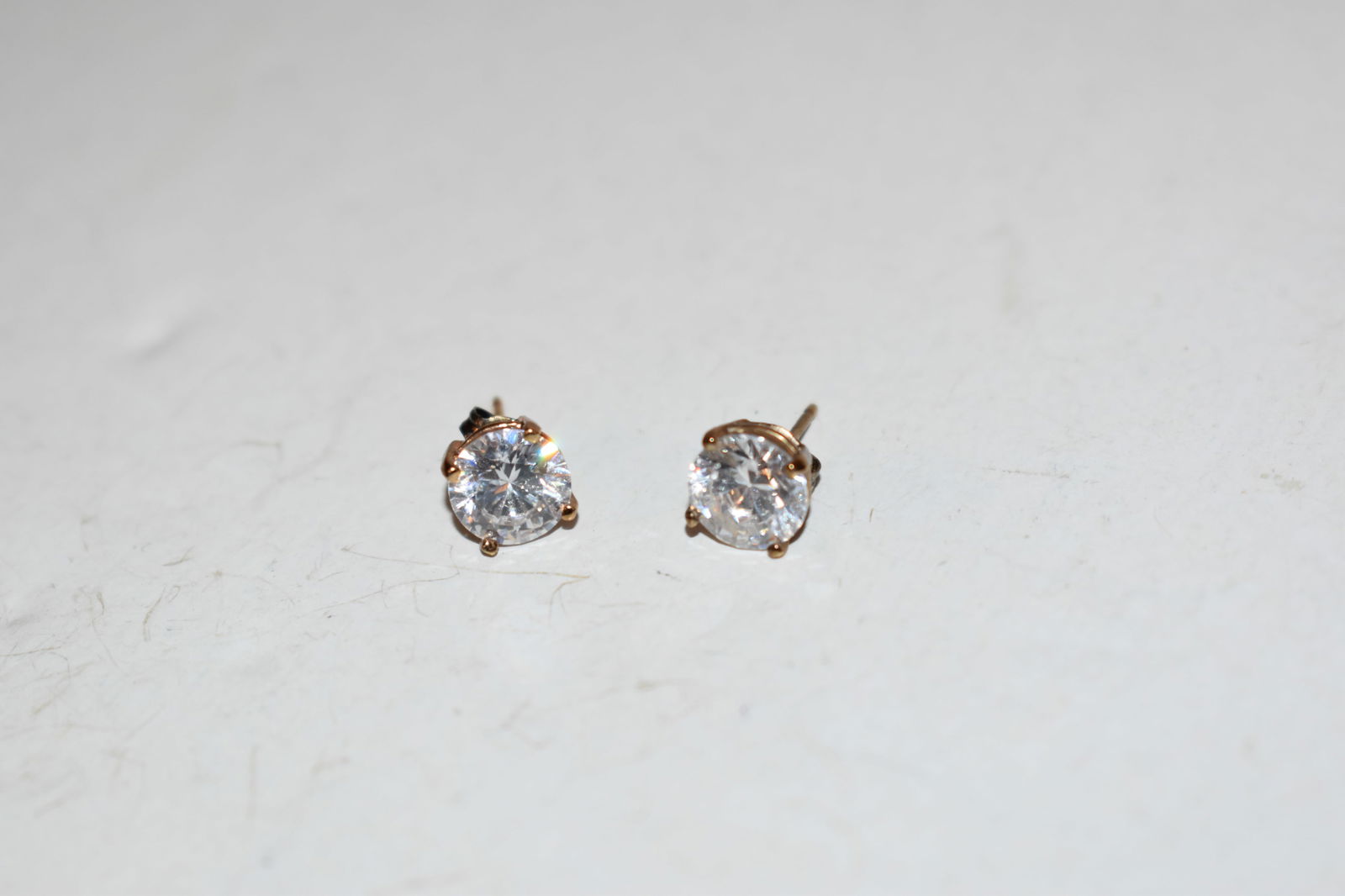 Vintage Sterling Silver rhinestone post Earrings: Vintage Sterling Silver rhinestone post Earrings Please view all photos as they are part of the description and condition of this Item, Feel free to contact me with questions or picture requests! Used