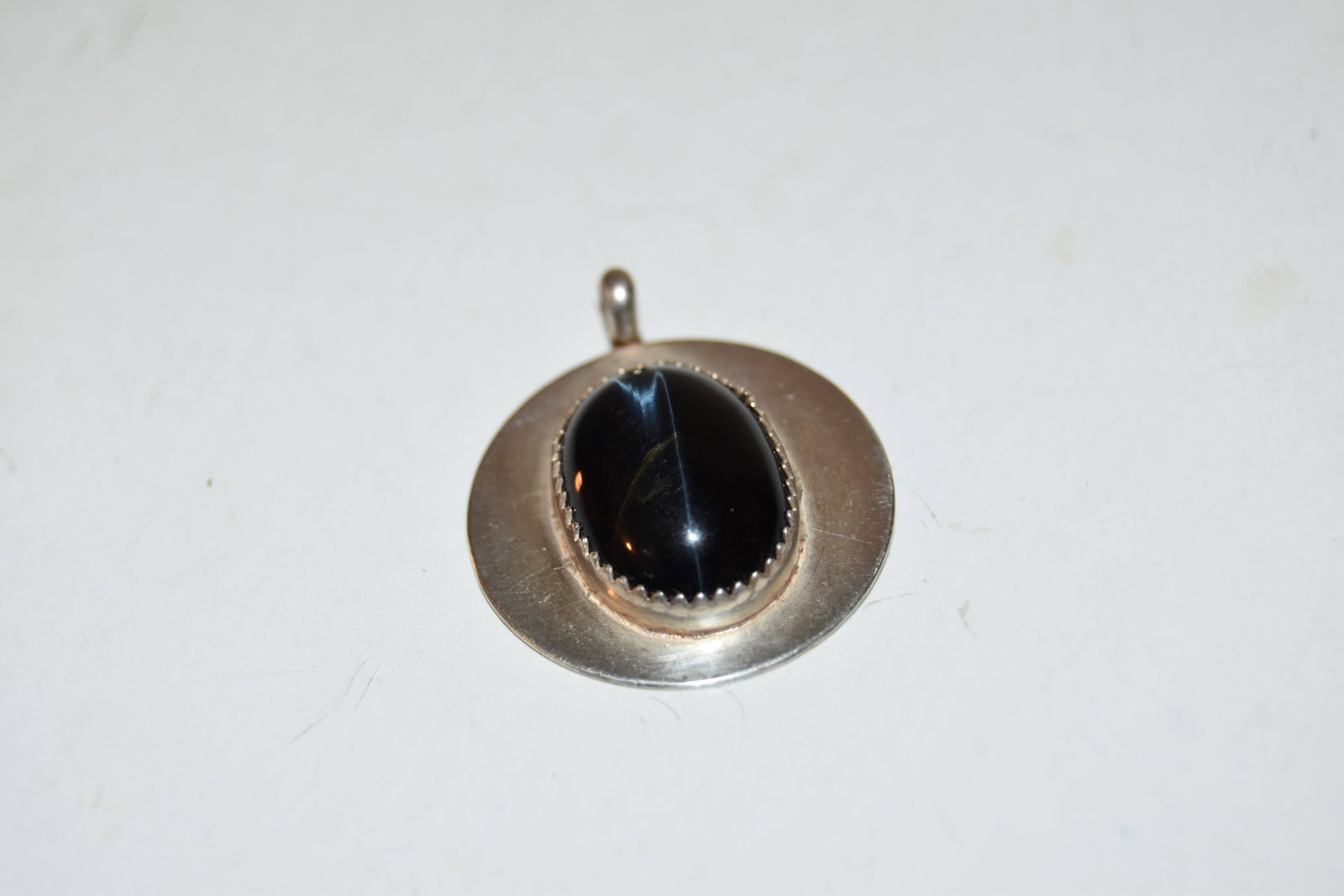 Vintage sterling silver Spinel Pendant signed G P OR 3: Vintage sterling silver Spinel Pendant signed G P OR 3 Please view all photos as they are part of the description and condition of this Item, Feel free to contact me with questions or picture requests