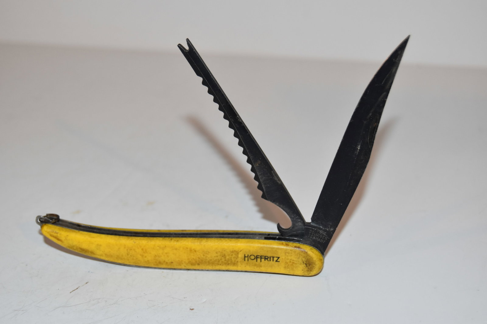 Vintage Rare Hoffritz Germany Toothpick Scaler Fish Pocket Knife Rostfrei Inox: Vintage Rare Hoffritz Germany Toothpick Scaler Fish Pocket Knife Rostfrei Inox Please view all photos as they are part of the description and condition of this Item, Feel free to contact me with quest