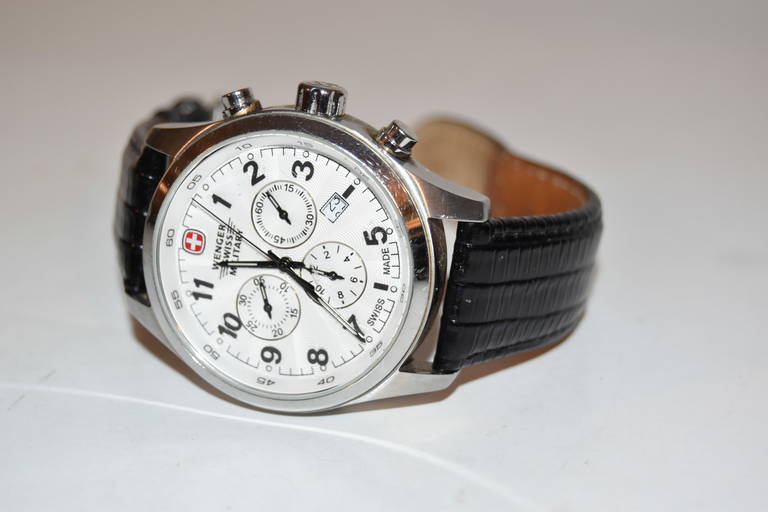 Men's Wenger Swiss Military Chronograph Watch 7901x Works Great