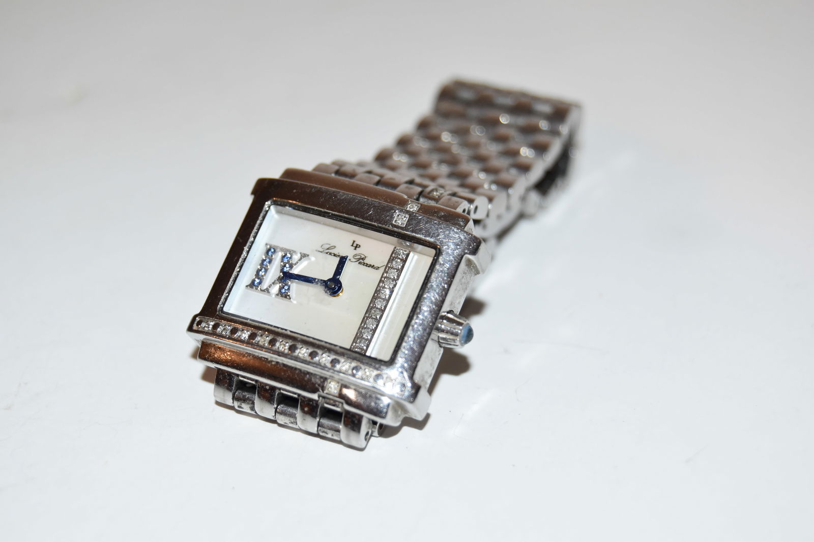 Lucien Piccard Watch With Mother Of Pearl And Diamond Bezel works great!!! (1 of 4)