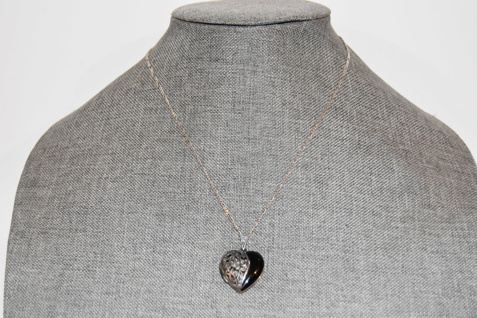 Vintage Sterling Silver FAS locket heart onyx marcasite Necklace 18": Vintage Sterling Silver FAS locket heart onyx marcasite Necklace 18" pendant necklace Please view all photos as they are part of the description and condition of this Item, Feel free to contact me wit