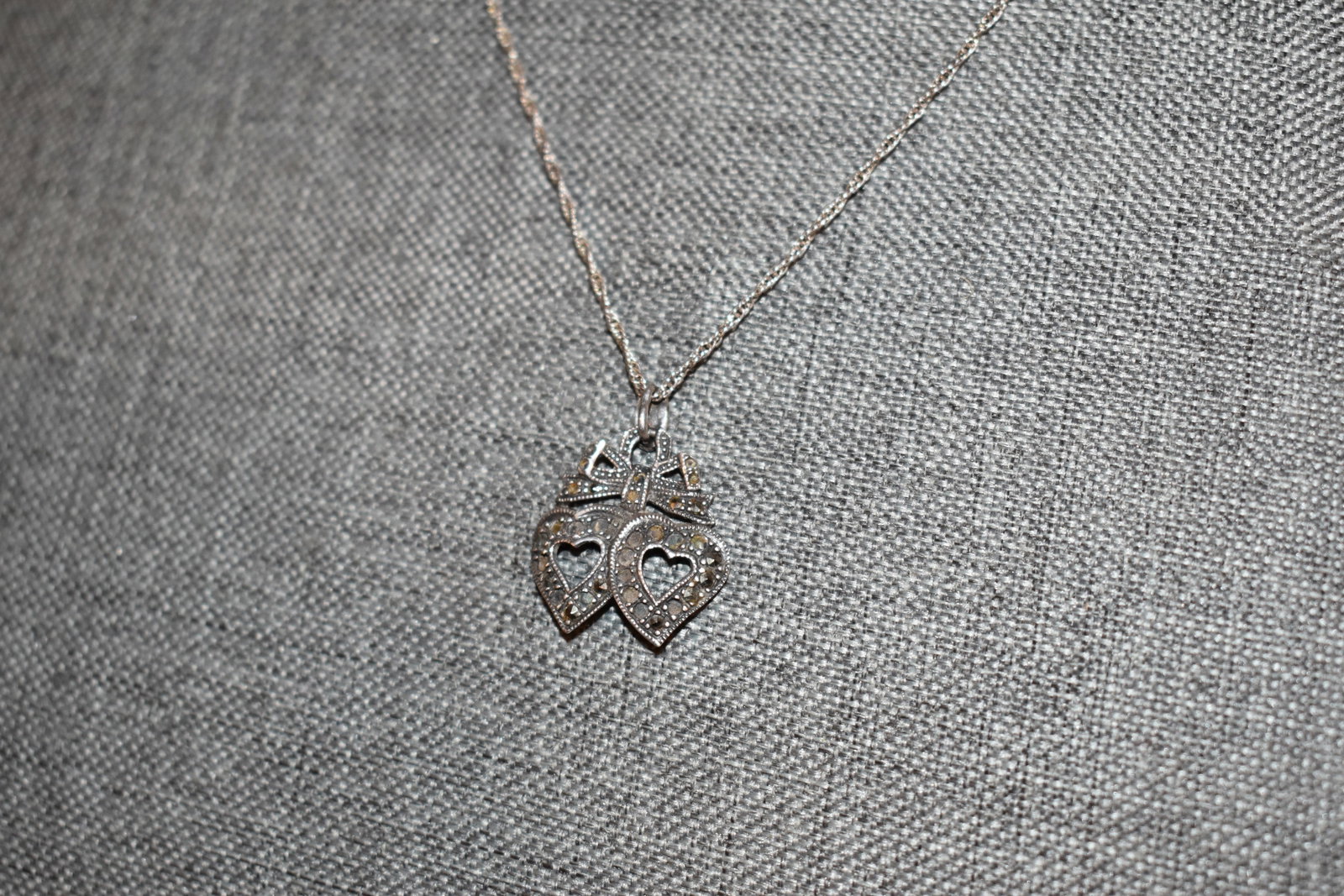 Vintage Sterling Silver marcasite pendant Necklace 20": Vintage Sterling Silver marcasite pendant Necklace 20" Please view all photos as they are part of the description and condition of this Item, Feel free to contact me with questions or picture requests