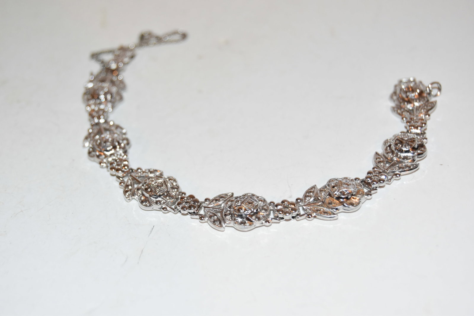 Vintage Sterling Silver marcasite flower Bracelet 7": Vintage Sterling Silver marcasite flower Bracelet 7" Please view all photos as they are part of the description and condition of this Item, Feel free to contact me with questions or picture requests! 