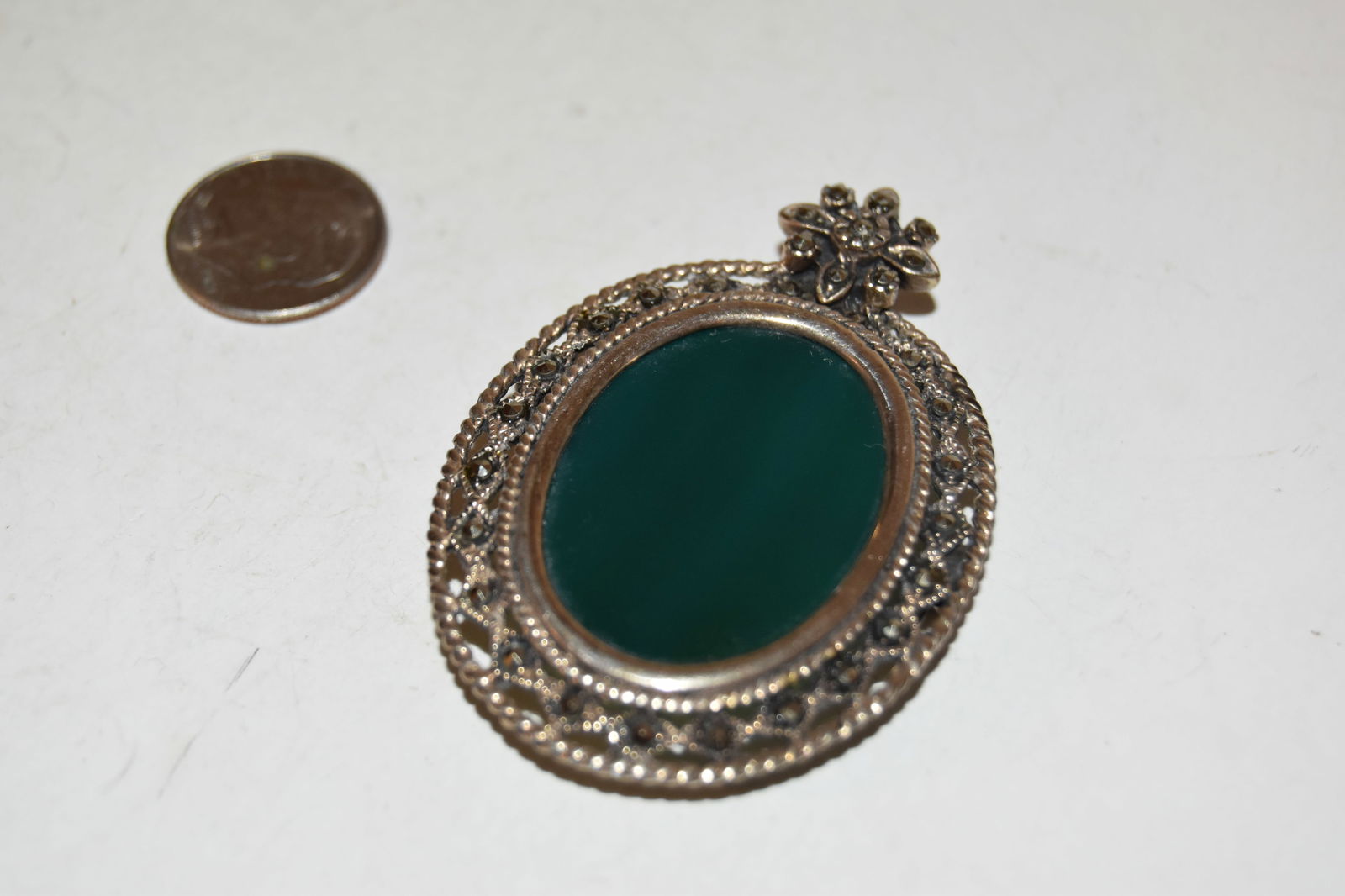 Vintage Sterling Silver marcasite Jade Brooch 2" (1 of 4)