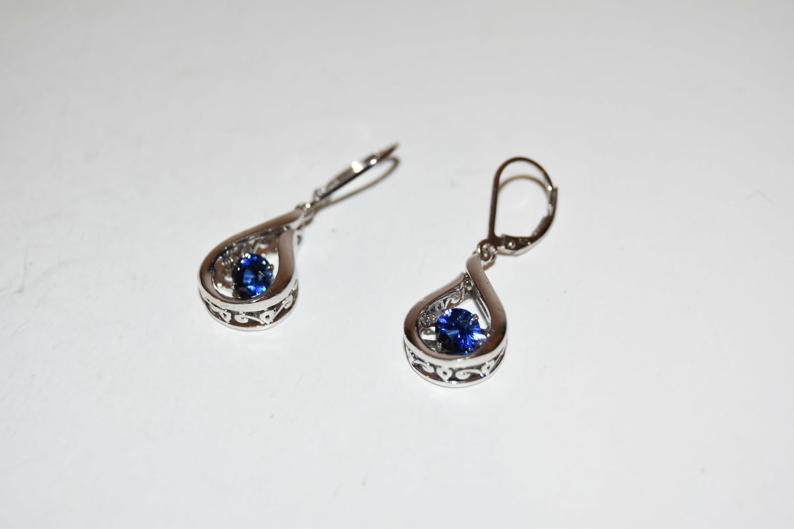 Vintage Sterling Silver blue topaz Earrings (1 of 4)