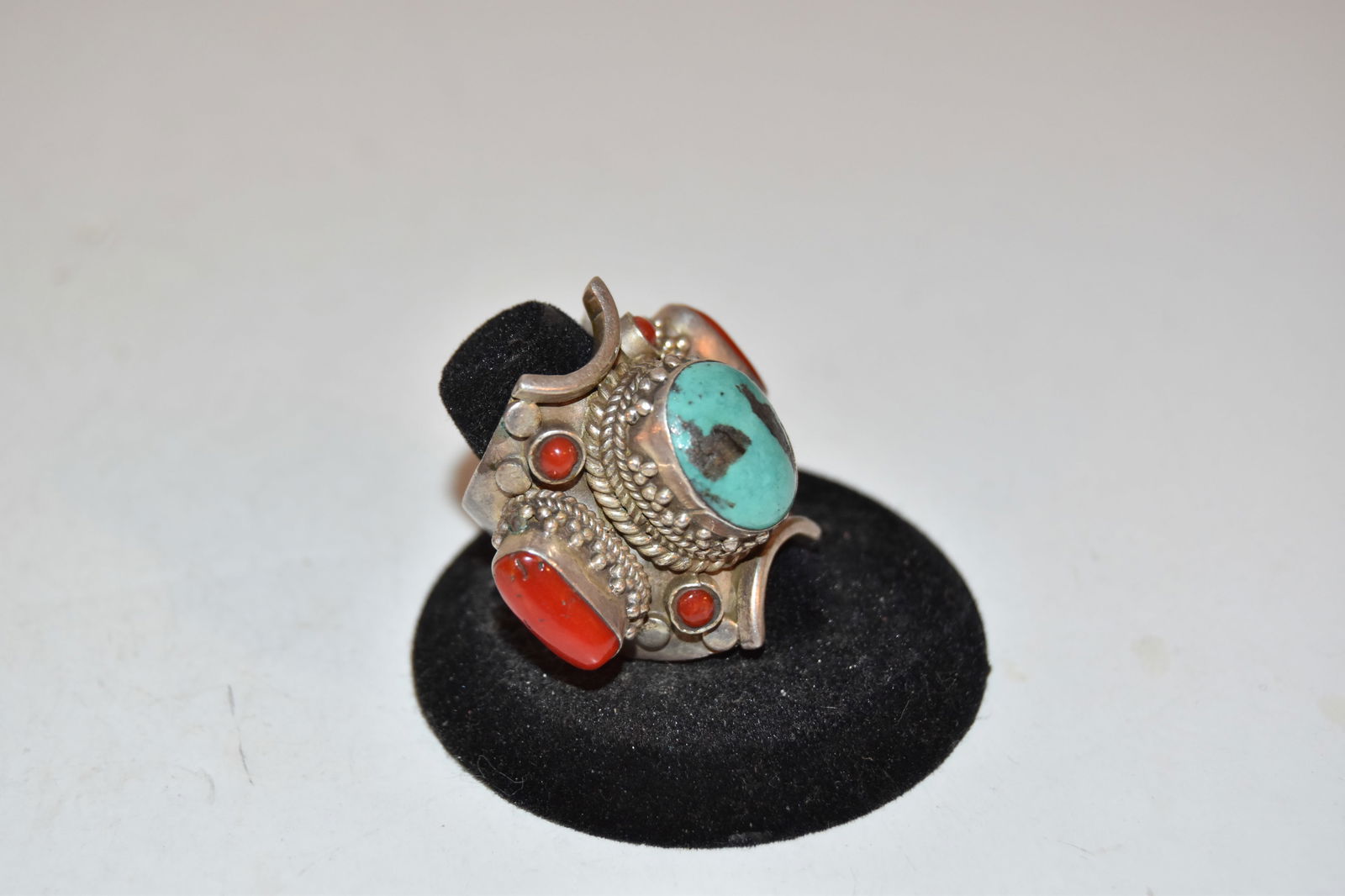 Large Native Southwestern Sterling Silver Turquoise and Coral Ring sz 8.7 (1 of 5)