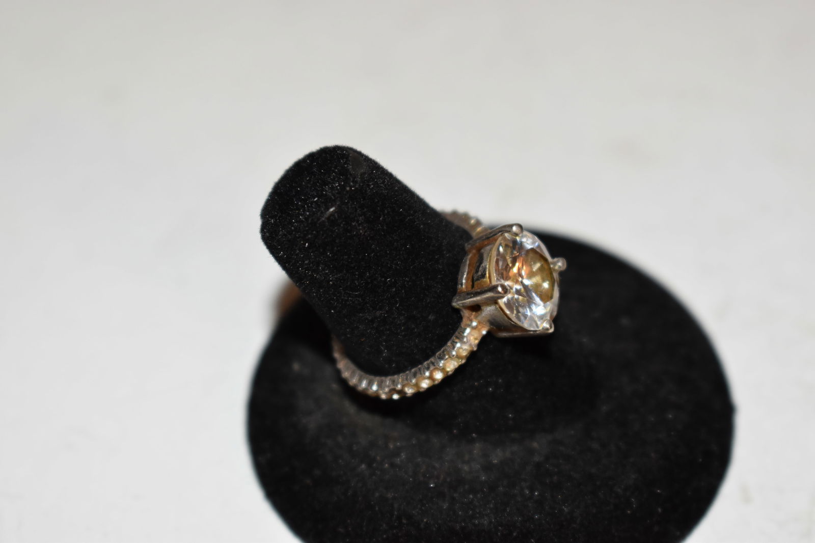 Vintage sterling silver rhinestone Ring sz 7 (1 of 4)