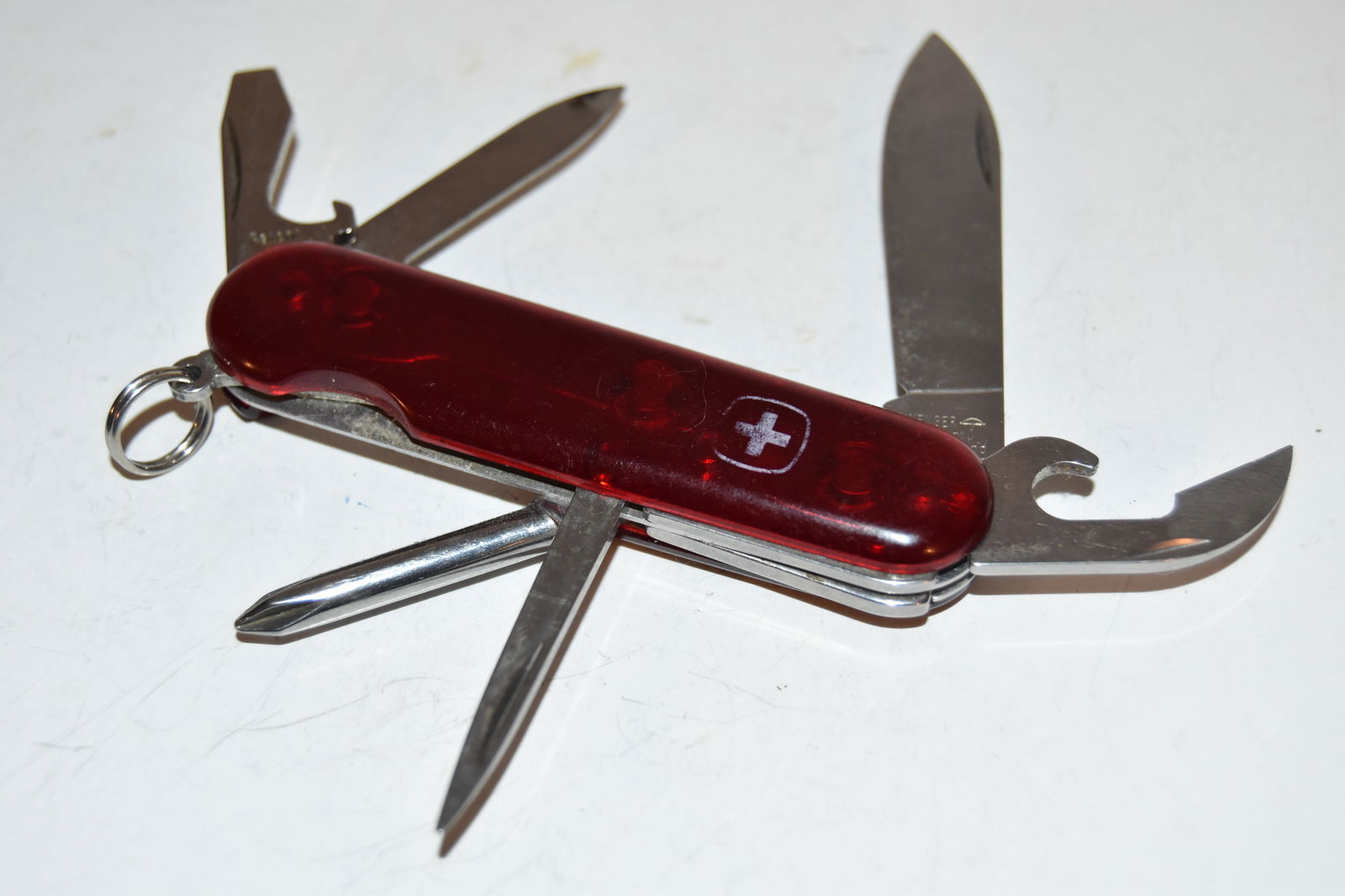 Vintage Retired Wenger 85mm Ruby Highlander Multi-Function Pocket Knife (1 of 3)