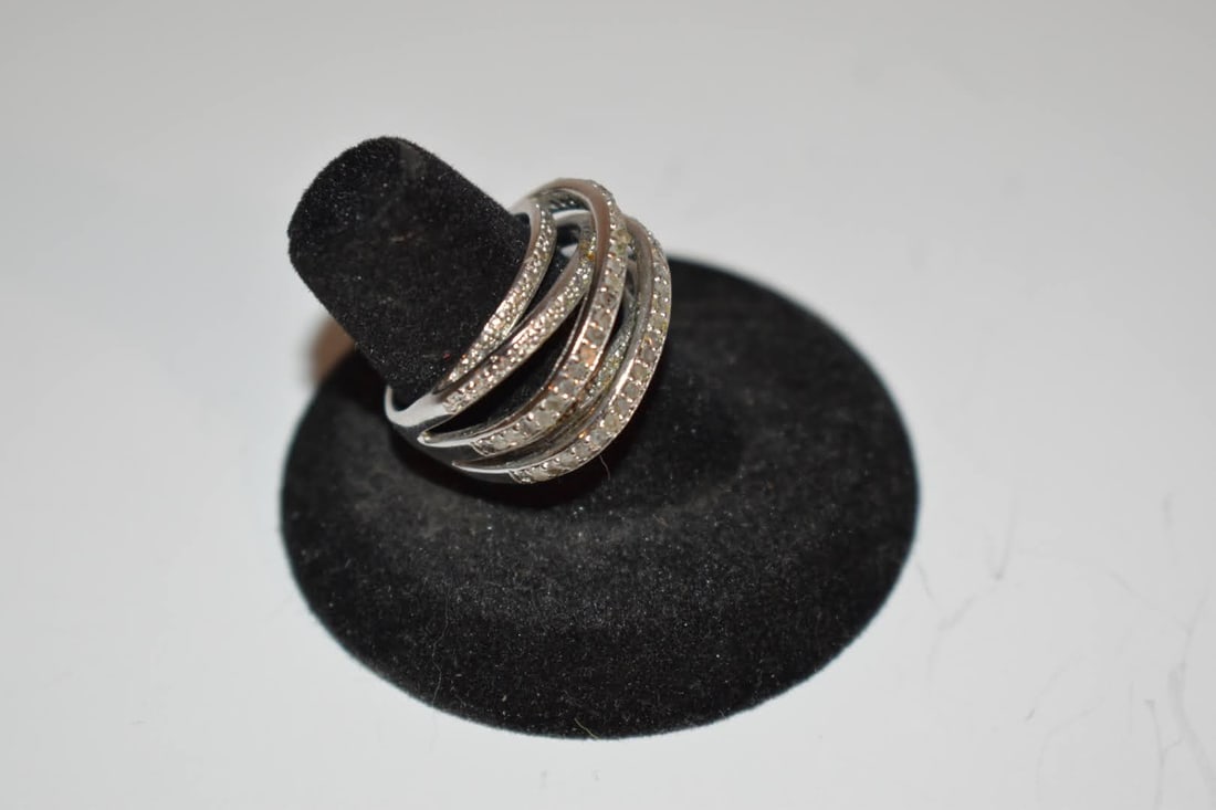 designer Vintage Sterling Silver CZ Ring Size 7 cring (1 of 4)