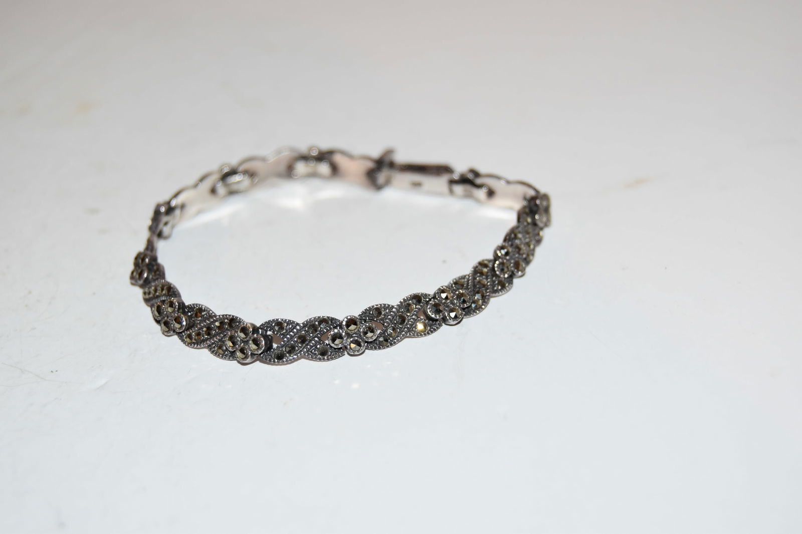 Vintage Sterling Silver marcasite tennis Bracelet 7.5" (1 of 4)