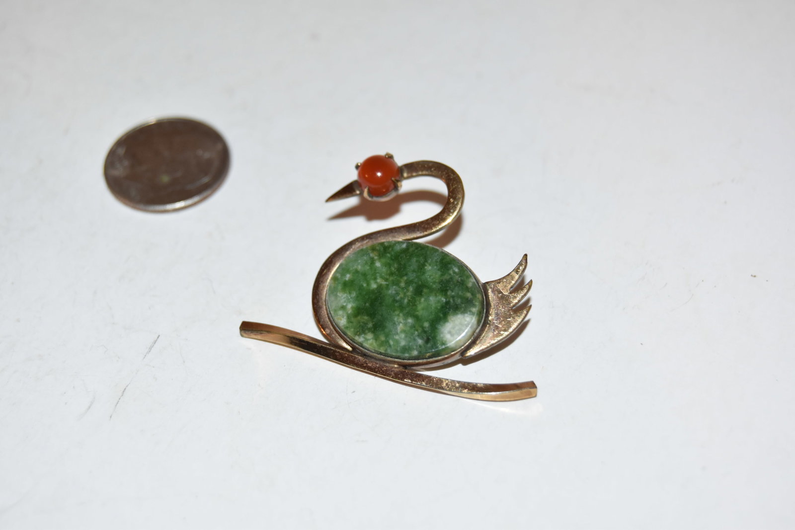Vintage Gold-filled swan duck Brooch: Vintage Gold-filled swan duck Brooch Please view all photos as they are part of the description and condition of this Item, Feel free to contact me with questions or picture requests! Used Item AS IS
