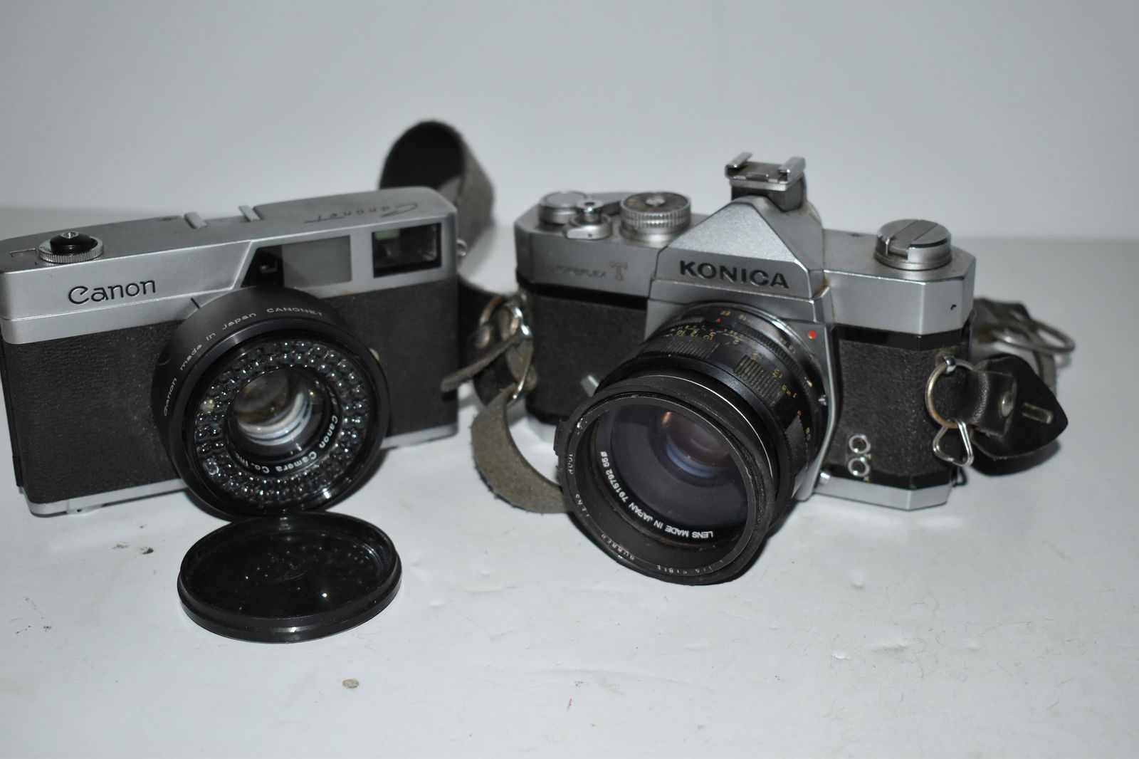 Vintage lot of 2 Cameras Konica, Canon (1 of 6)