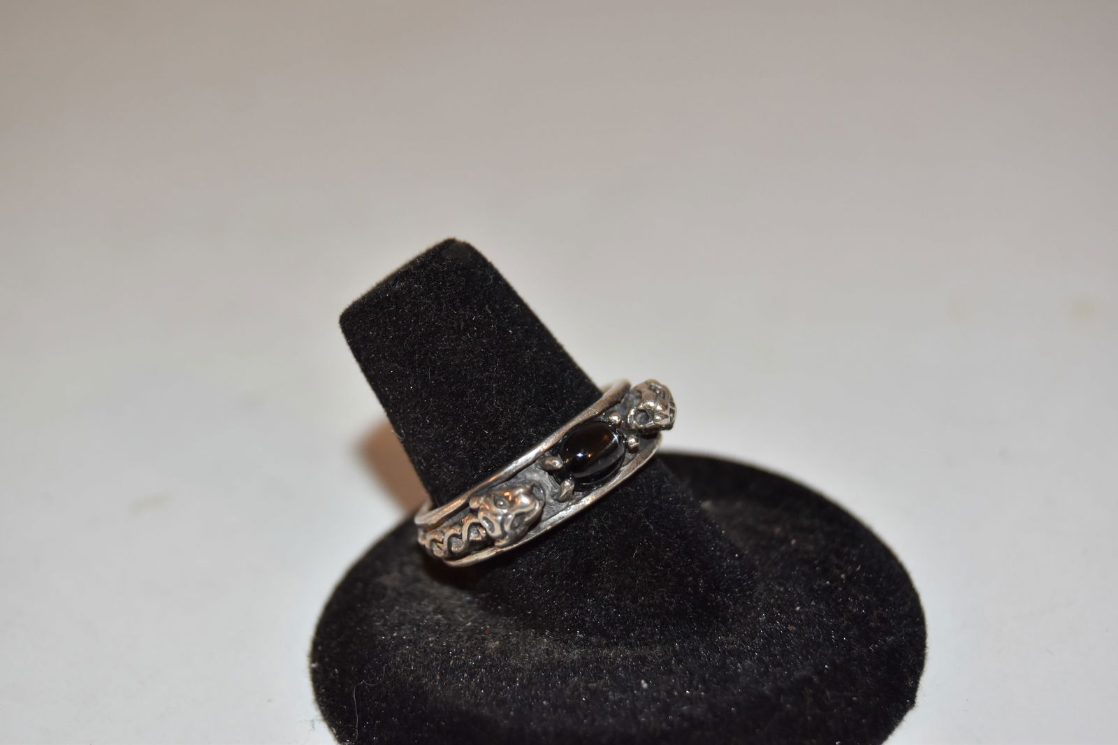 Vintage sterling silver snake head ring sz 8 (1 of 4)