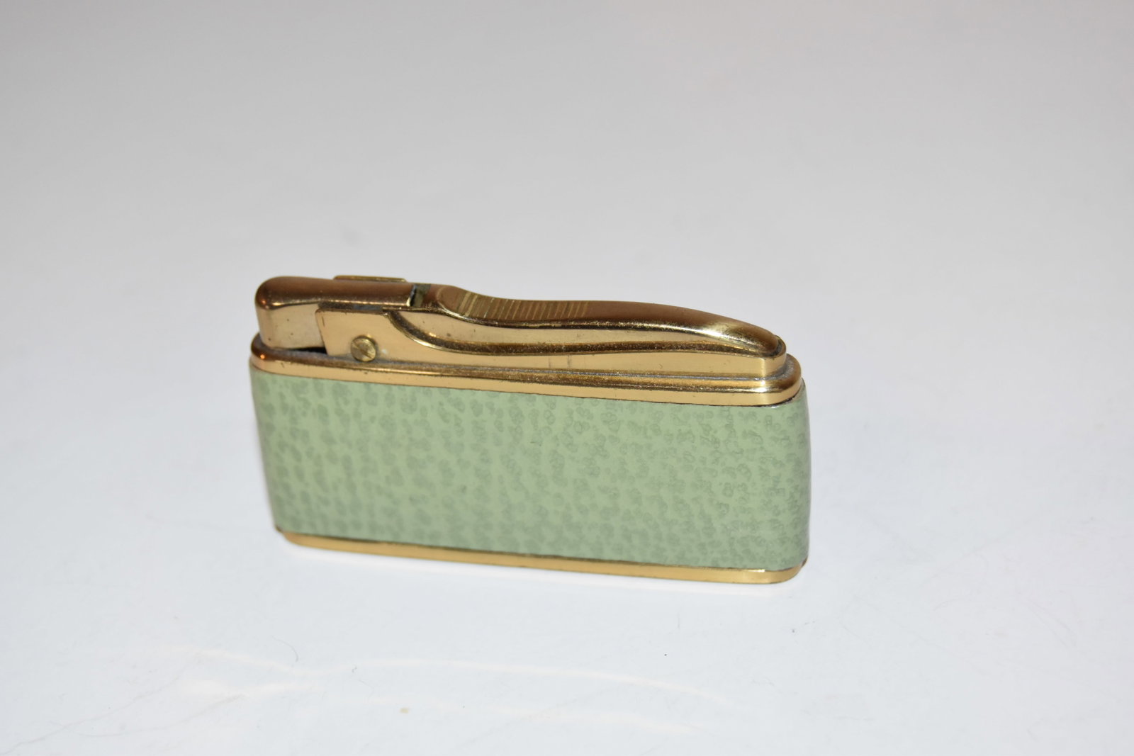 Vintage ALPCO Lighter Leather Wrapped Automatic Japan: Vintage ALPCO Lighter Leather Wrapped Automatic Japan Please view all photos as they are part of the description and condition of this Item, Feel free to contact me with questions or picture requests!