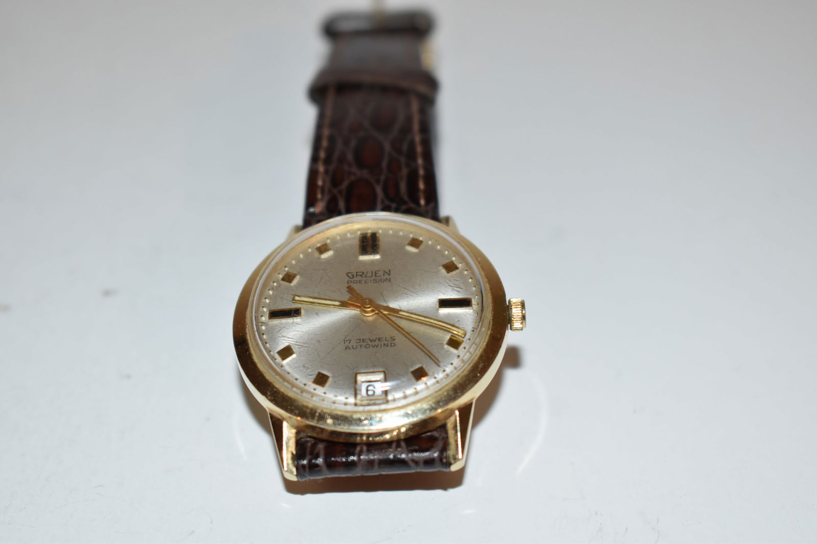 Gruen Precision Autowind 14 Karat 585 Gold Vintage Watch works great!!!! (1 of 8)
