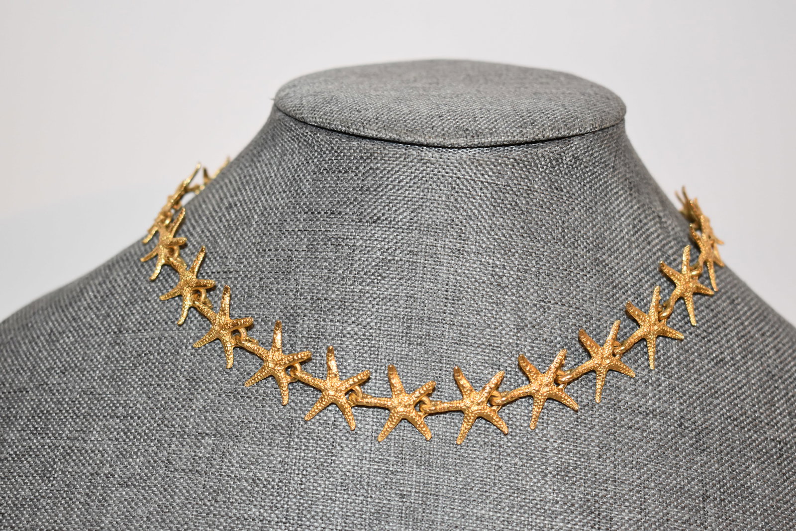 vintage marie demasi goldtone star fish 16" (1 of 4)