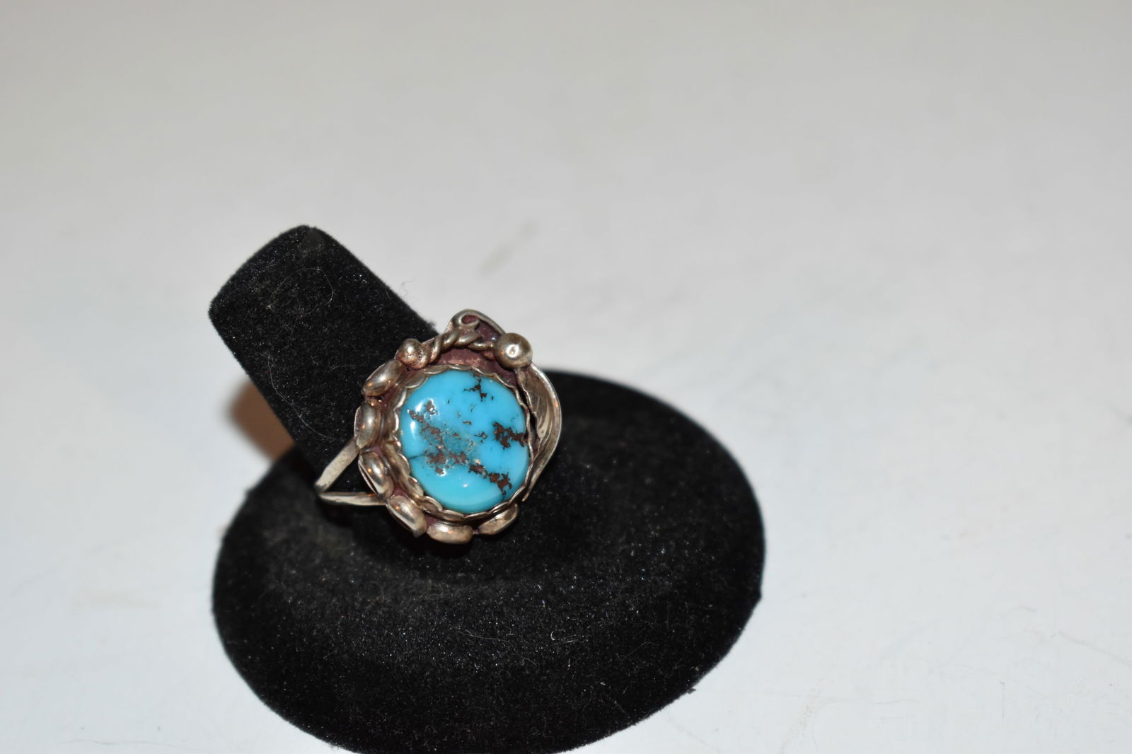 Vintage Native American Zuni Sterling Silver Turquoise Ring sz 9 (1 of 5)