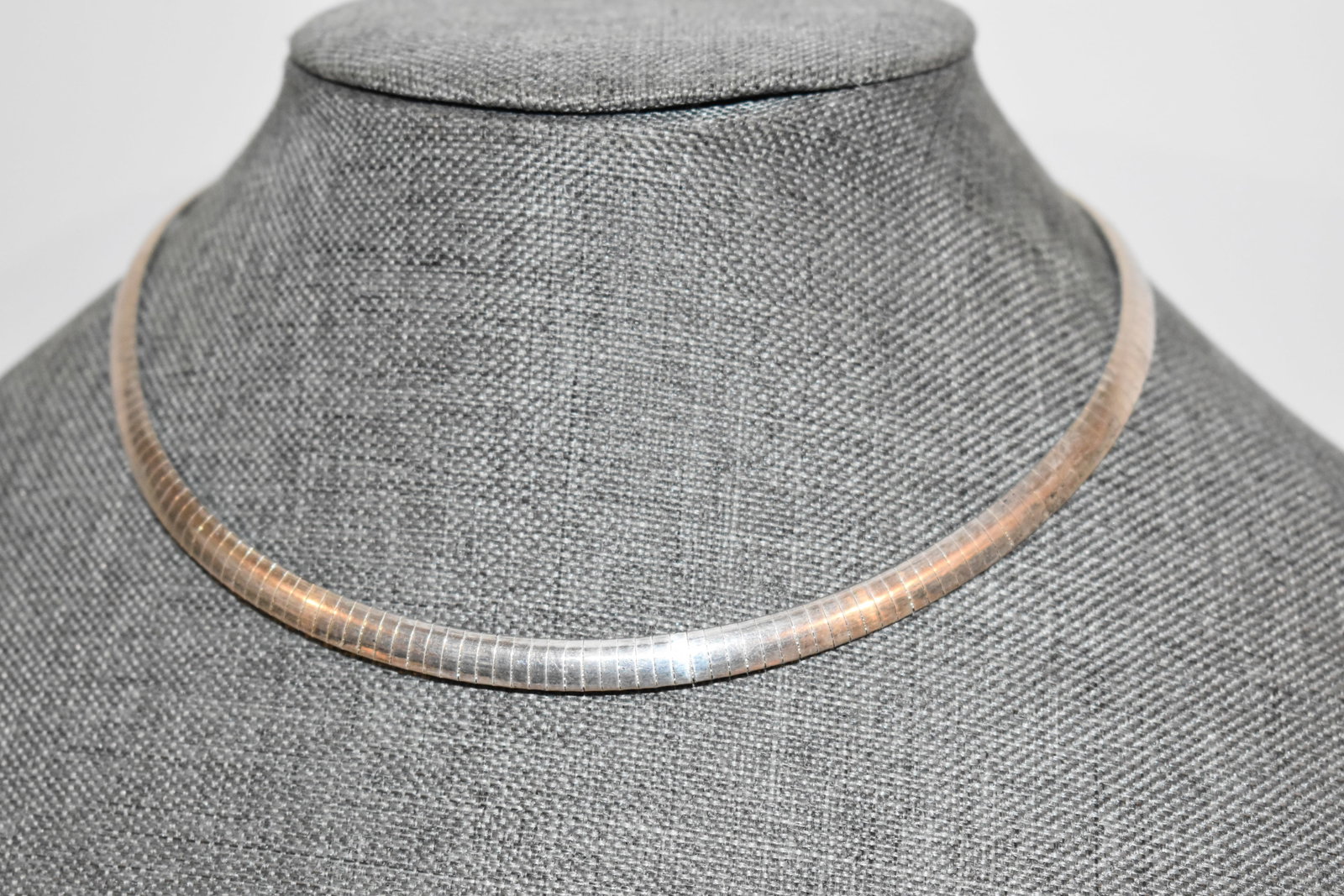 Vintage sterling silver italy choker Necklace 27 grams 11": Vintage sterling silver italy choker Necklace 27 grams 11" Please view all photos as they are part of the description and condition of this Item, Feel free to contact me with questions or picture requ