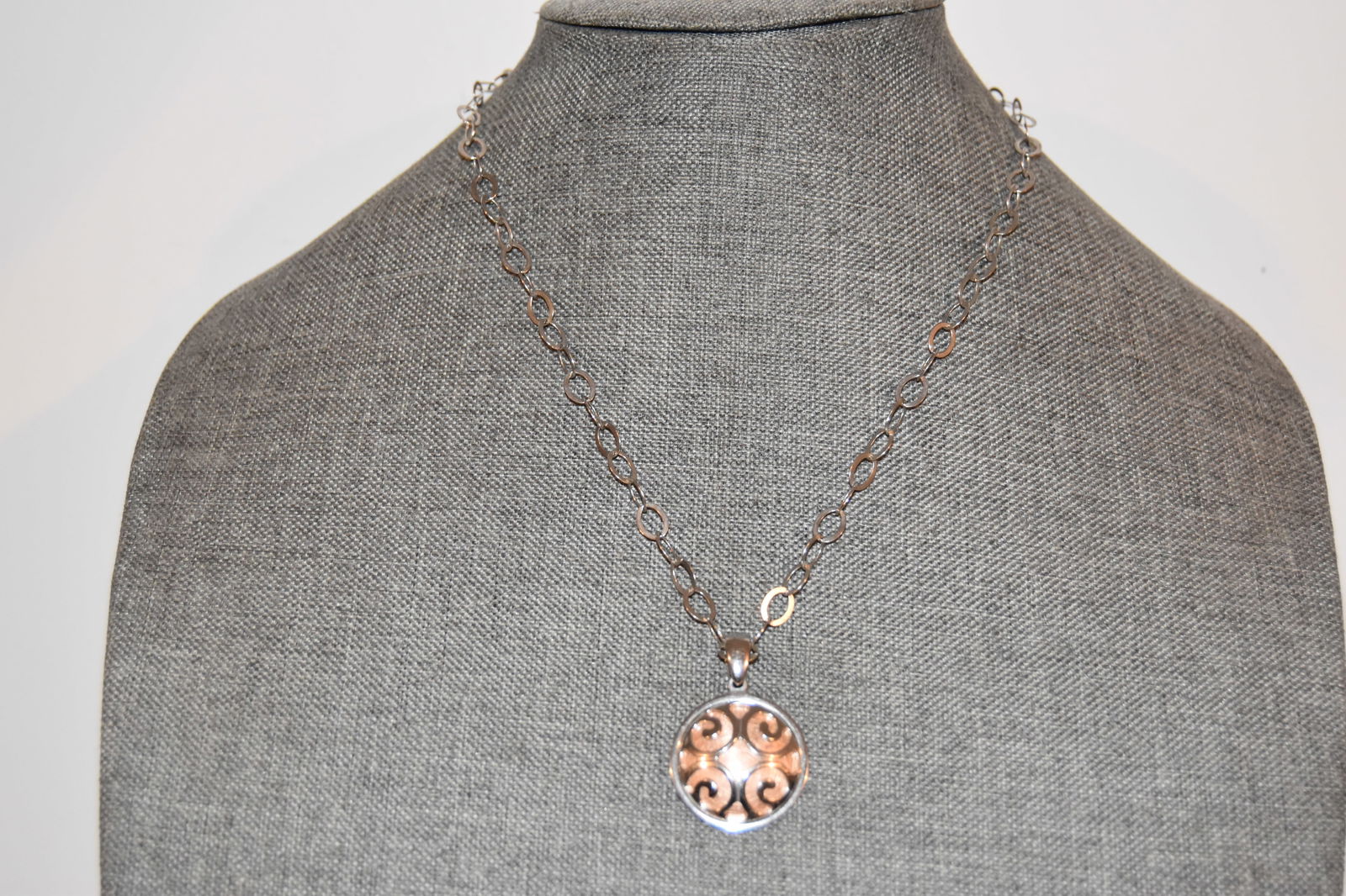 Vintage Sterling Silver Necklace 18" Pendant (1 of 4)