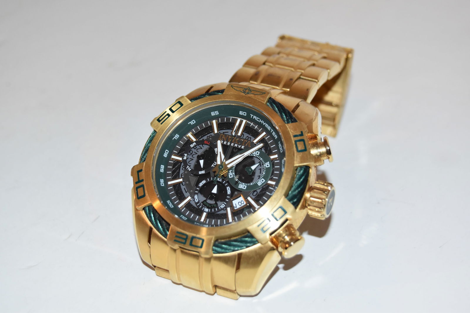 invicta reserve mens bolt watch green 32744 works great!!!: invicta reserve mens bolt watch green 32744 works great!!! Please view all photos as they are part of the description and condition of this Item, Feel free to contact me with questions or picture requ