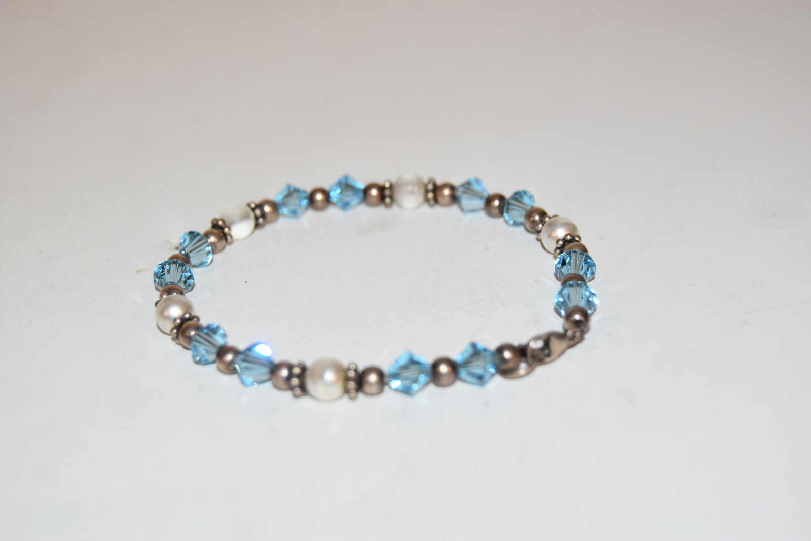 Vintage Sterling Silver beaded Bracelet: Vintage Sterling Silver beaded Bracelet Please view all photos as they are part of the description and condition of this Item, Feel free to contact me with questions or picture requests! Used Item AS 