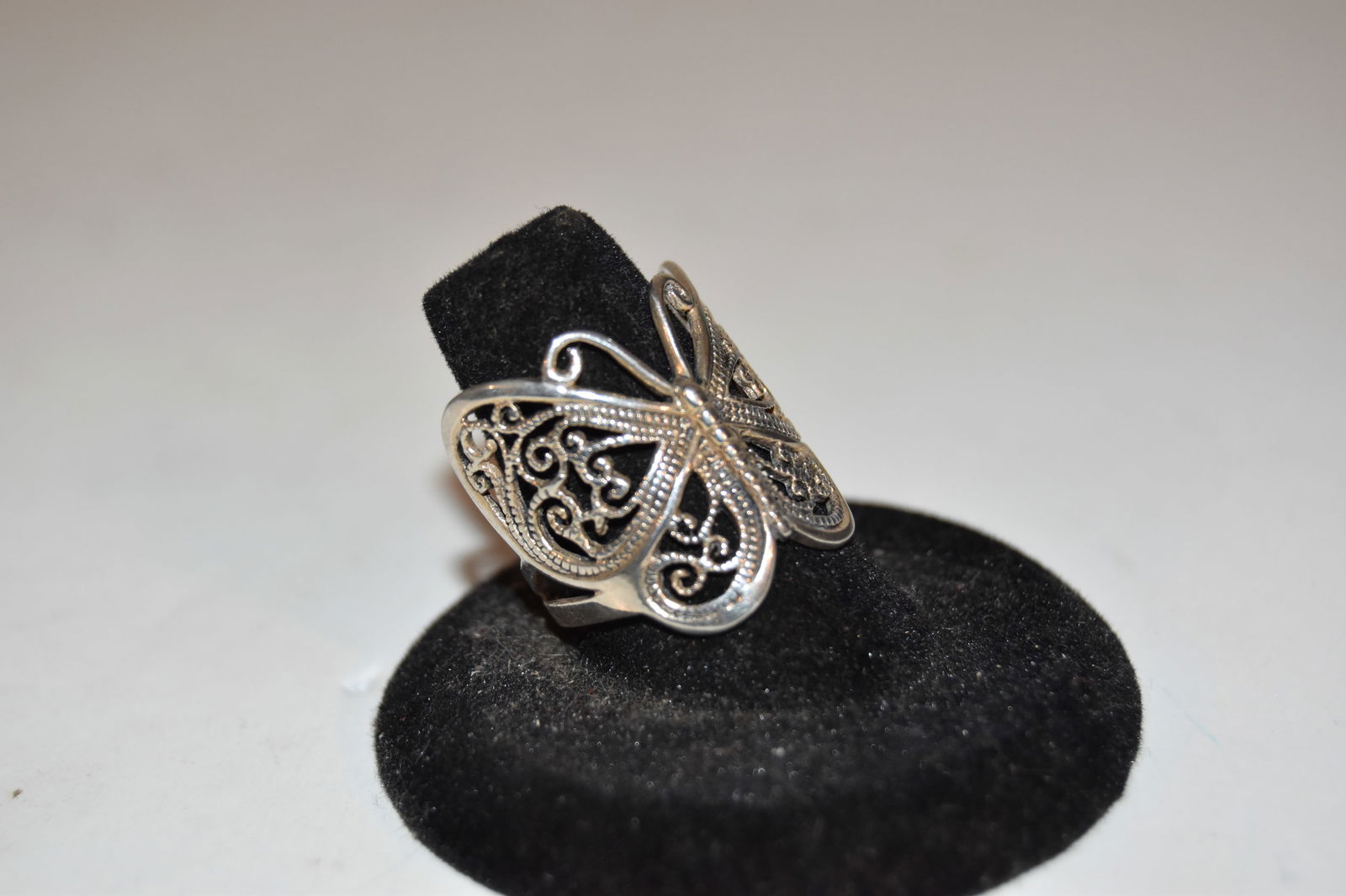 Vintage Sterling Silver butterfly Ring sz 9 (1 of 4)