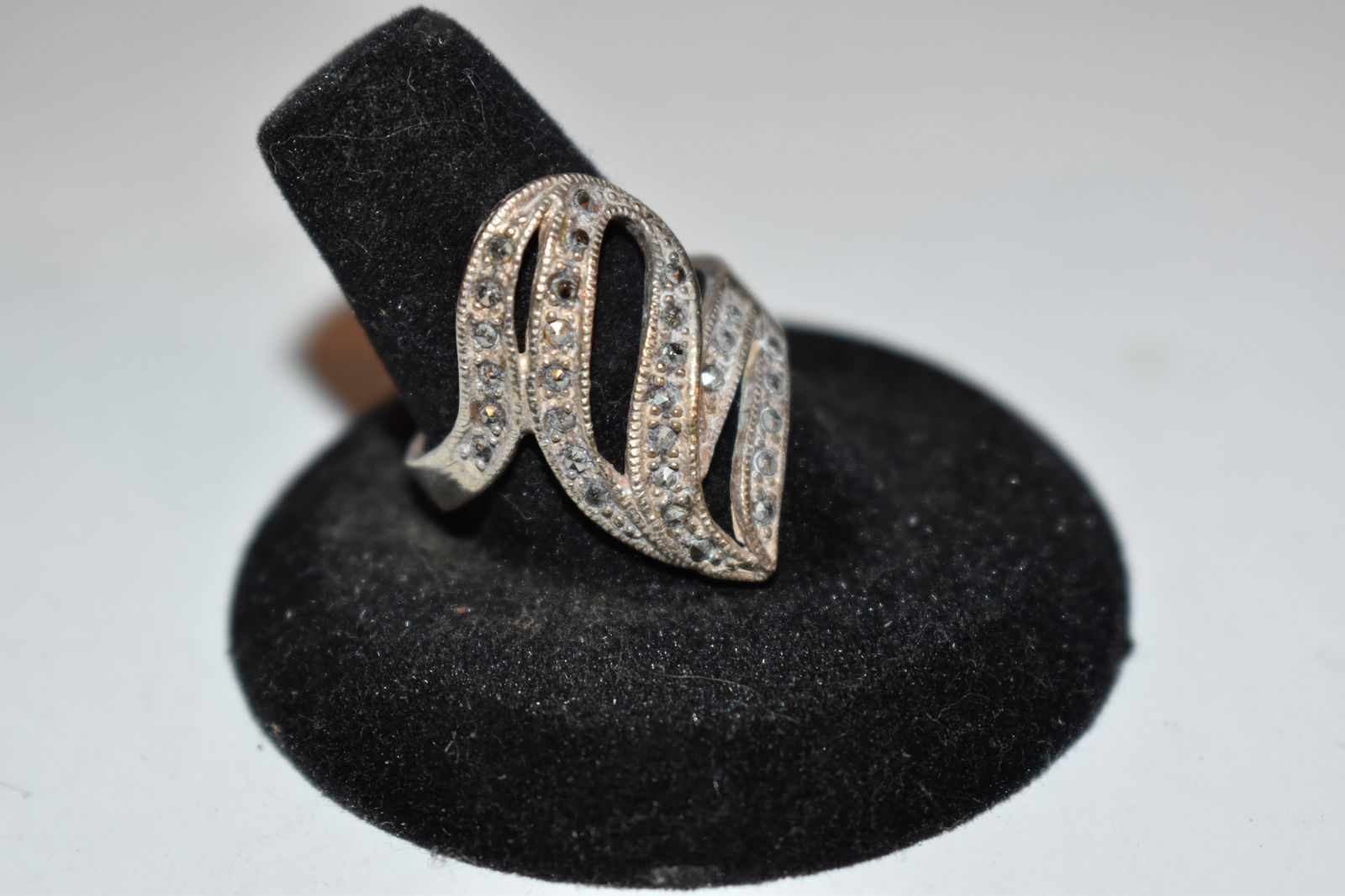 Vintage Sterling Silver marcasite Ring 9" (1 of 4)